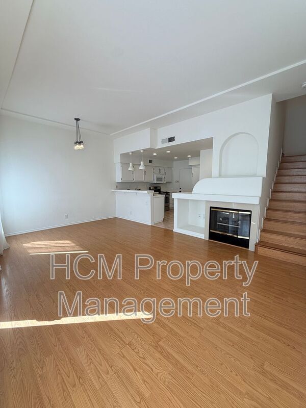 Photo - 22 Carlsbad Ln