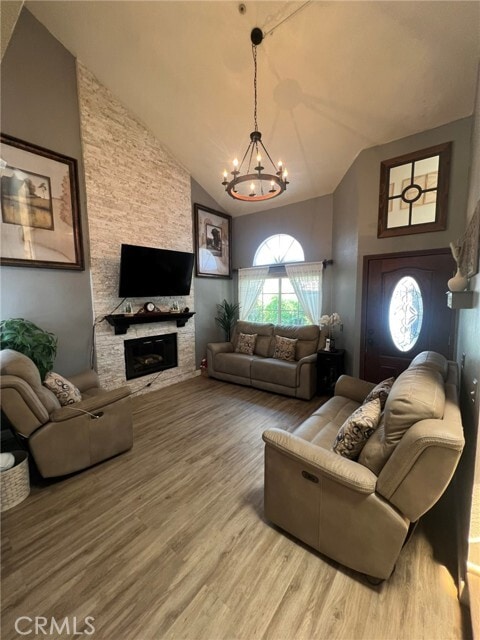 Photo - 17081 Fern St