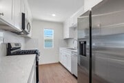 Photo - Silver Lantern St. Apts. Unit C