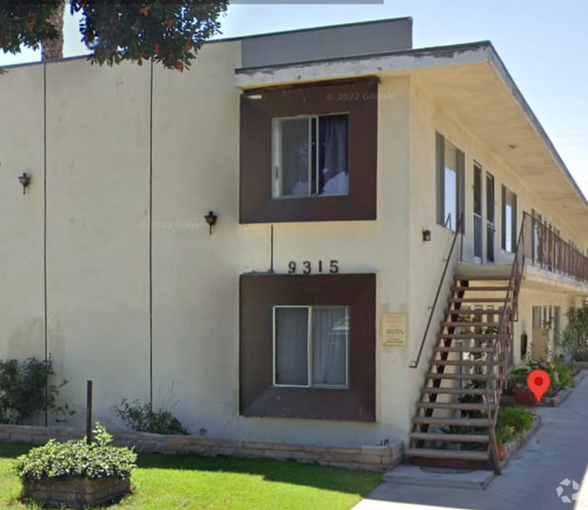 Building Photo - 9315 San Vincente Ave Rental