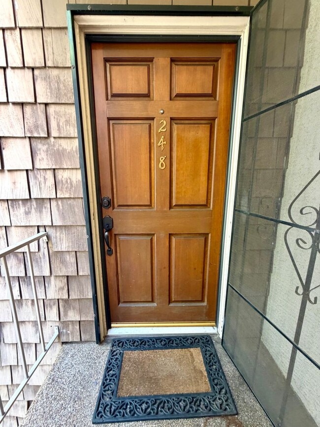 Photo - Bright & Updated 2bed 1 bath Tarzana Condo in Gated Community!