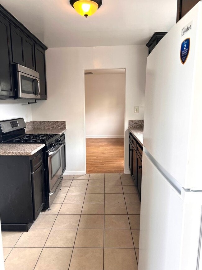 Photo - 14841 Sylvan St Unit 14843.5