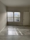 Bed Room - 1327 S Gramercy Pl Unit Front