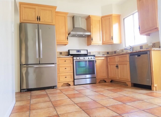 Photo - 1607 1/2 S Sierra Bonita Ave Unit 1607 1/2 S. Sierra Bonita