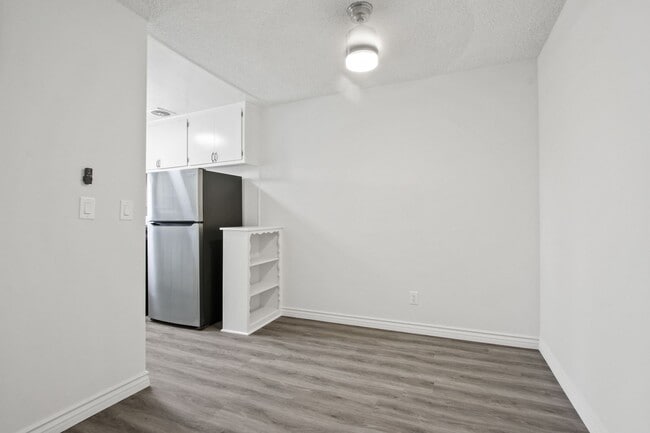 Photo - 402 Montana Ave Unit 10