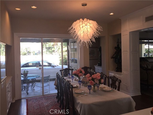 Photo - 10715 Plumas Way