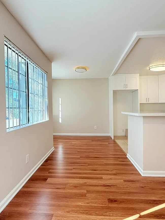 Photo - 615 W Milford St Unit 615