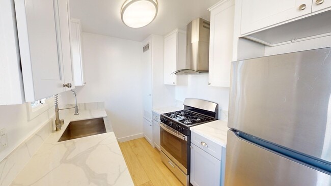 Photo - 4019 Oakwood