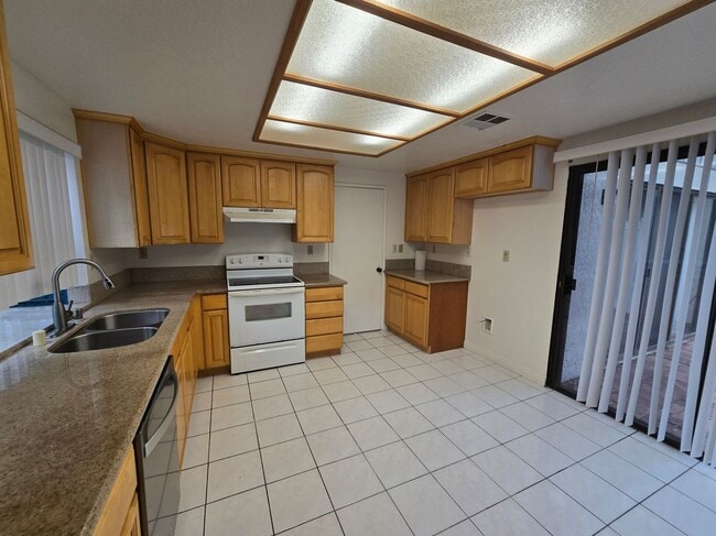 Photo - 1405 Bodega Way Unit 1