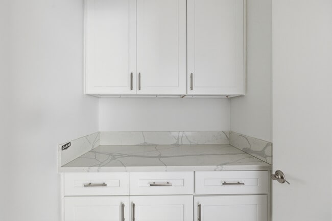 Photo - 4177 Naomi Ave Unit 4181