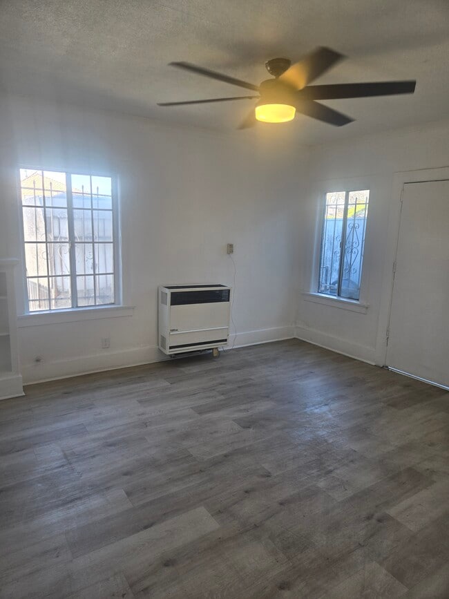 Photo - 331 W 49th St Unit 3311/2