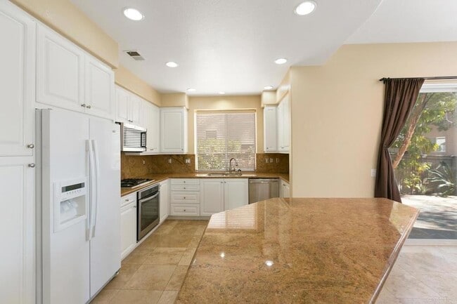 Photo - 7037 Surfbird Cir