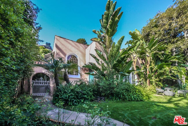 Photo - 1367 N Beverly Dr