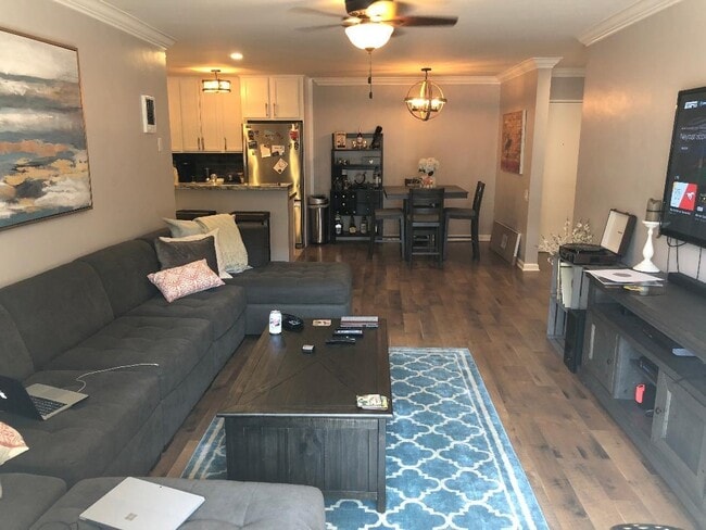 Photo - 4600 Lamont St Unit 234