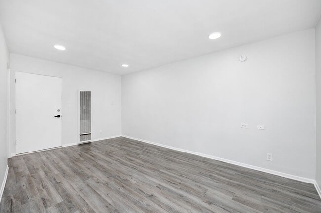 Photo - 1253 Havenhurst Drive