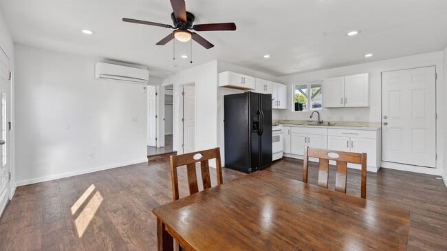 Photo - 1216 Butterfield Rd