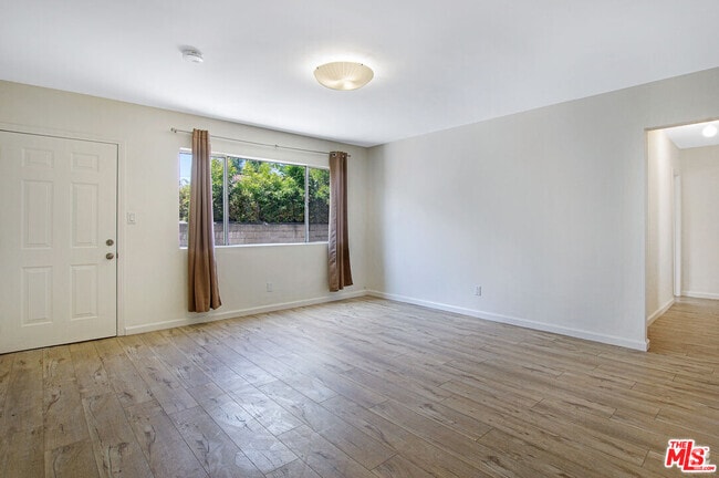 Building Photo - 2309 Hauser Blvd Unit 3 Rental