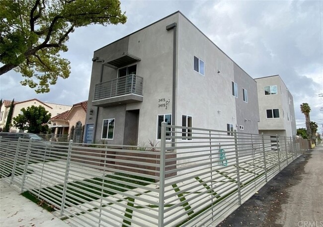 Photo - 3415 Edgehill Dr