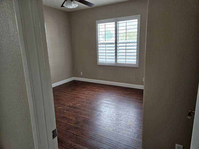 Photo - 410 Caliente Dr