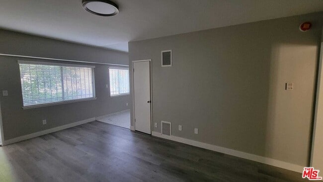 Photo - 530 Normandie Ave Unit 16