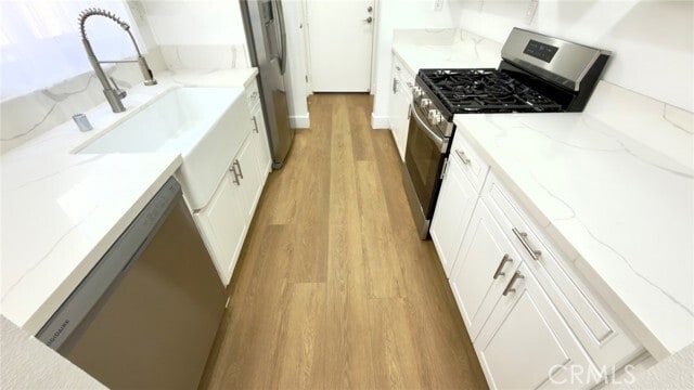 Building Photo - 839 Hayworth Ave Unit 104