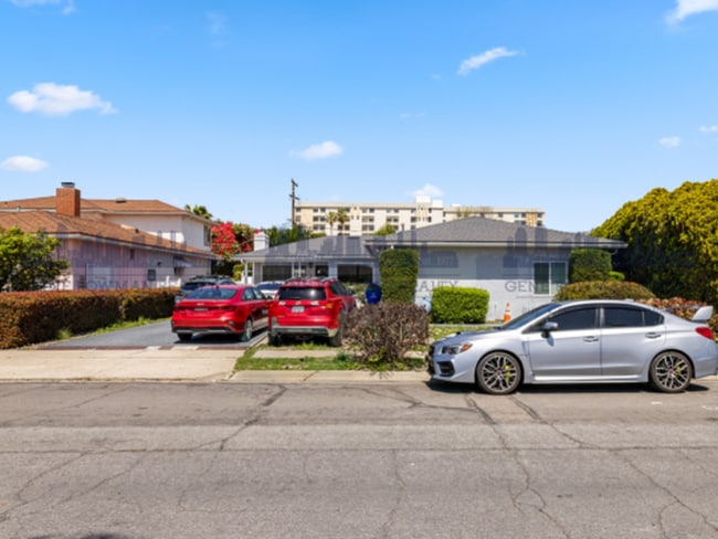 Building Photo - 5522 Dorothy Dr