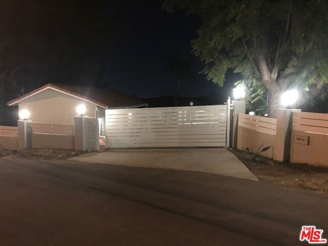 Photo - 5026 Medina Rd