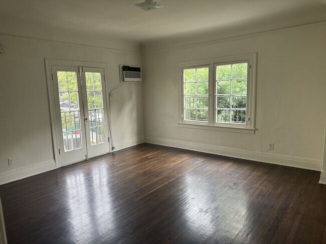 Photo - 245 S Berendo St