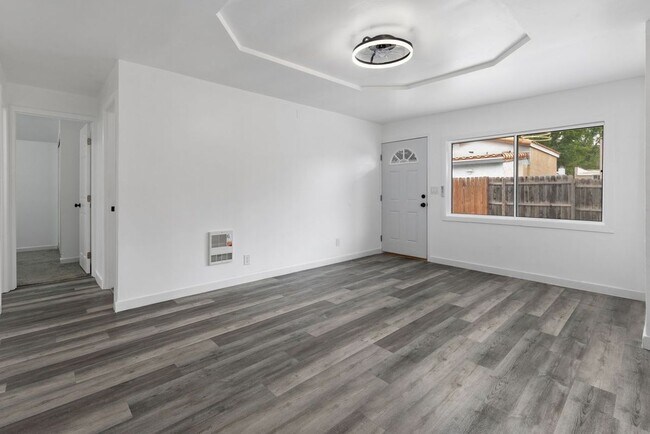 Photo - 611 Kimlin Dr