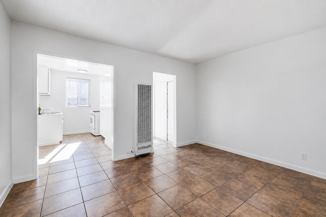 Photo - Premier Apartments