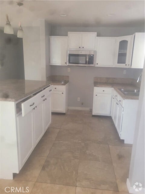 Building Photo - 629 E 85th St Rental