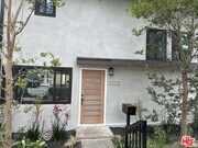 Photo - 903 S Barrington Ave Apartment