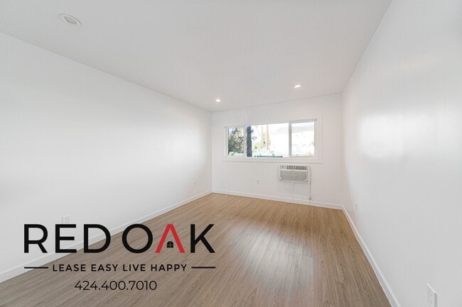 Photo - 3152 James M Wood Blvd Unit 3152