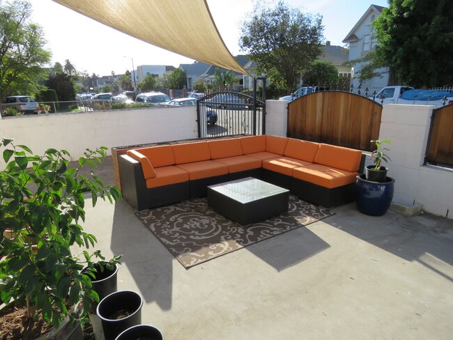 Outdoor Garden and seating - 1924 Park Grove Ave