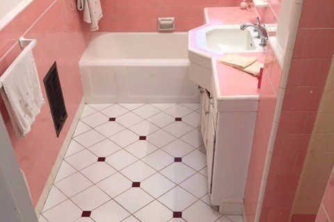 Full Bth/ Sep. Shower - 8616 McConnell Ave Unit 8620