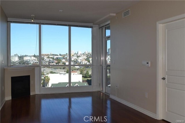 Photo - 300 W Beech St Unit 1204