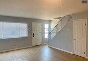 Photo - 148 Terracina Way