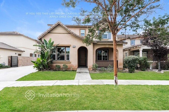 Building Photo - 12579 Chimney Rock Dr Rental