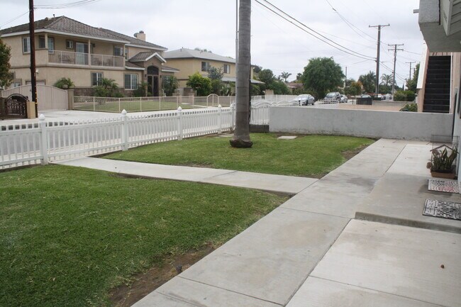 Photo - 20703 Roseton Ave Unit 1