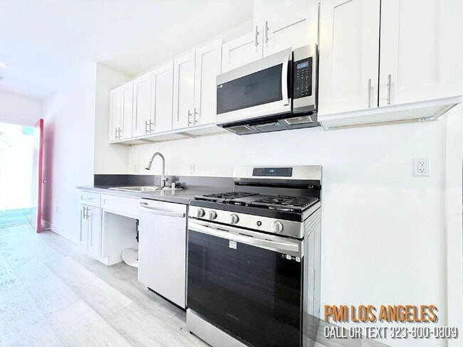 Photo - 1258 Leighton Ave Unit B