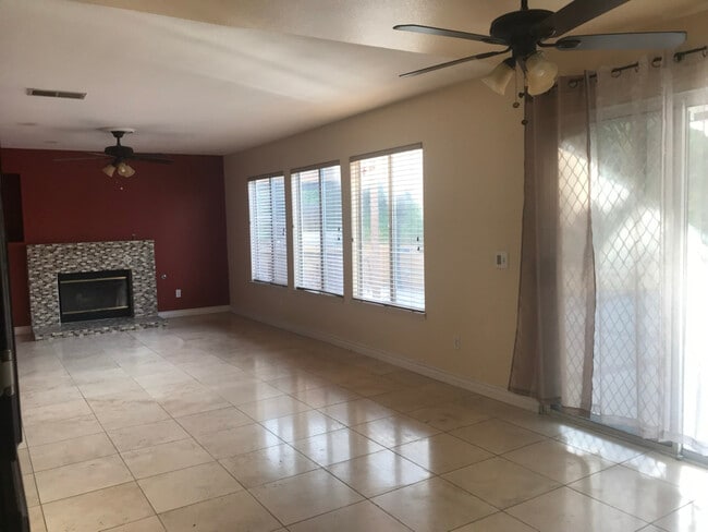 Photo - 2040 Begley Dr