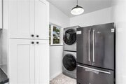 Photo - 1229 S Longwood Ave Townhome