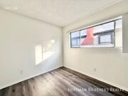 Photo - 1819 S Oxford Ave Unit 9