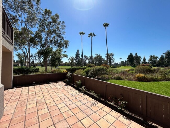 Building Photo - Beautiful 2 Bed 2 Bath Tustin Ranch Condo With Golf Course Views! Unit 1001