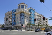 Building - Harborview Apartments