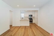 Photo - 815 W Glenoaks Blvd