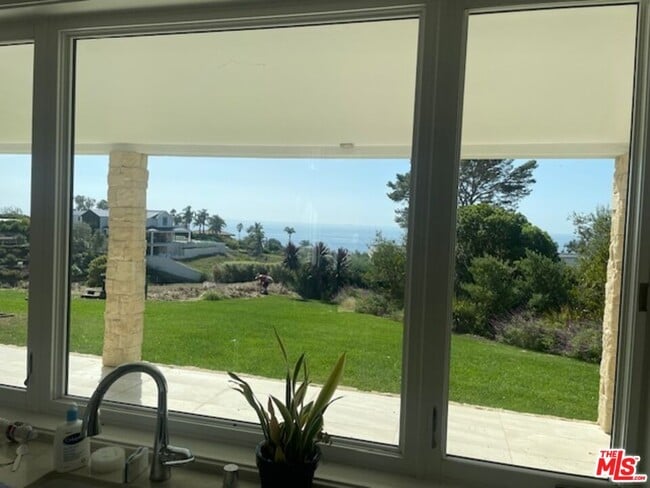 Photo - 30060 Harvester Rd