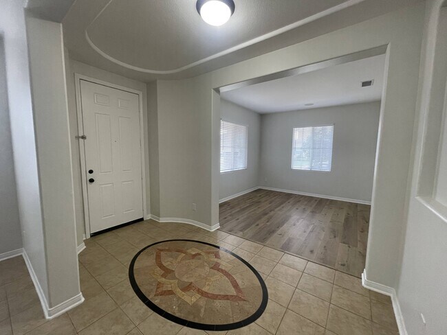 Photo - 37280 Parkway Dr