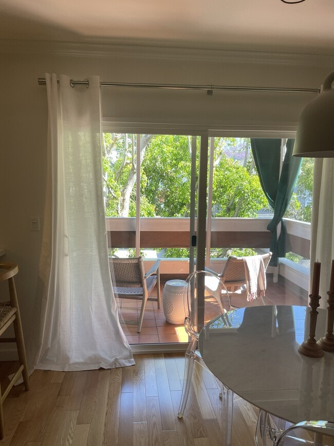 Photo - 8550 Holloway Dr Unit 307