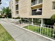 Photo - 423 Rexford Dr Unit 303